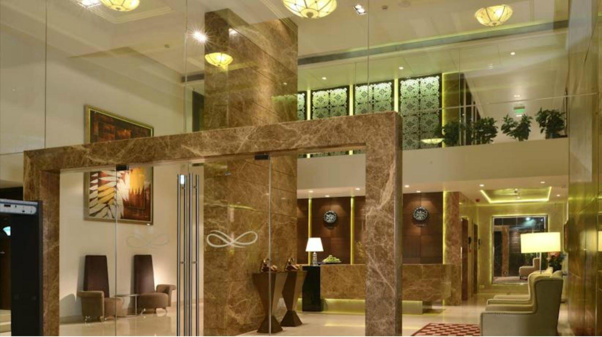 Residency Sarovar Portico Bombay Extérieur photo