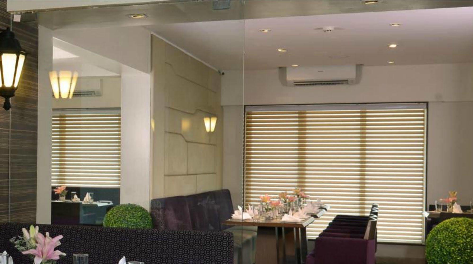 Residency Sarovar Portico Bombay Extérieur photo