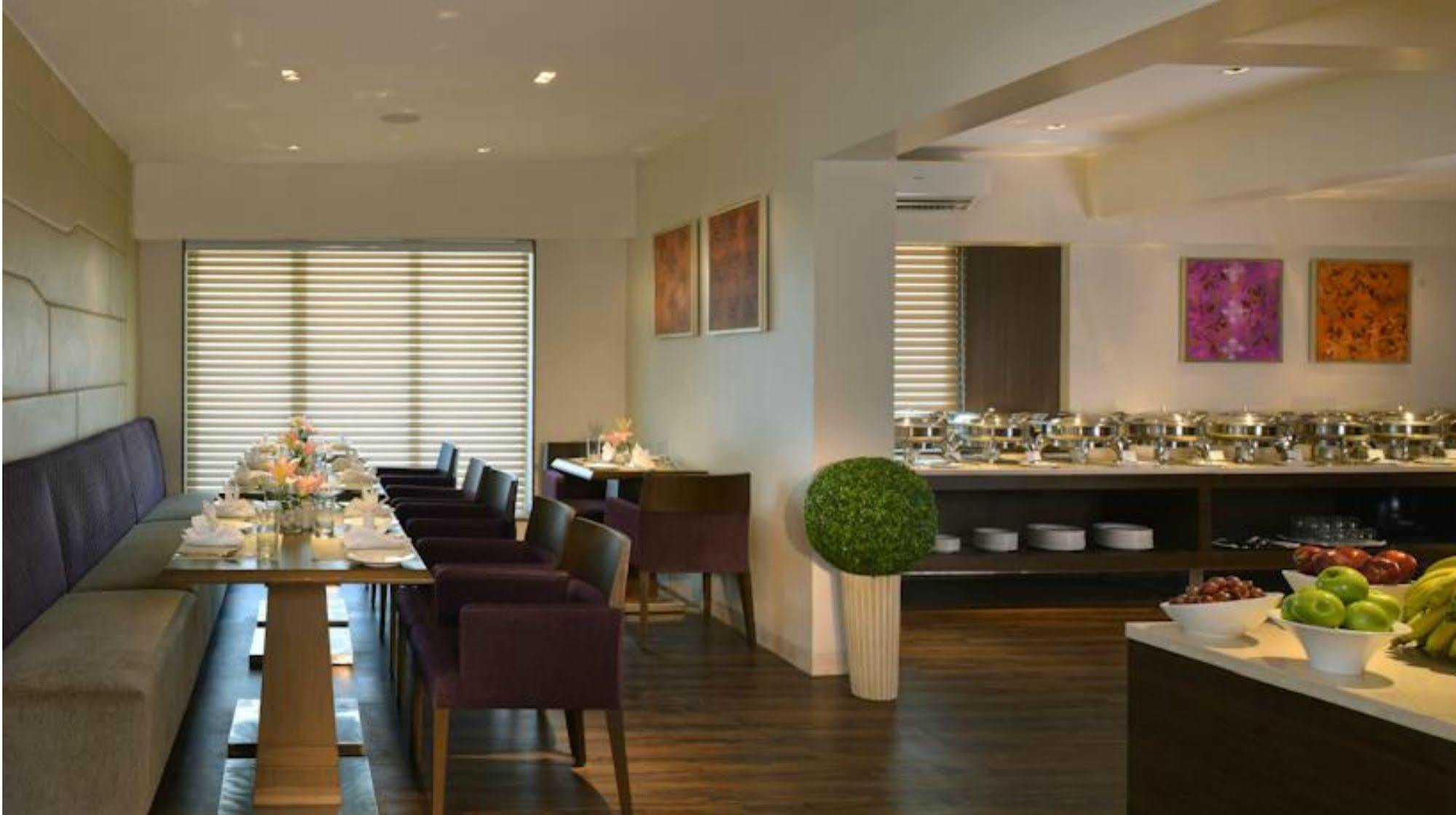 Residency Sarovar Portico Bombay Extérieur photo