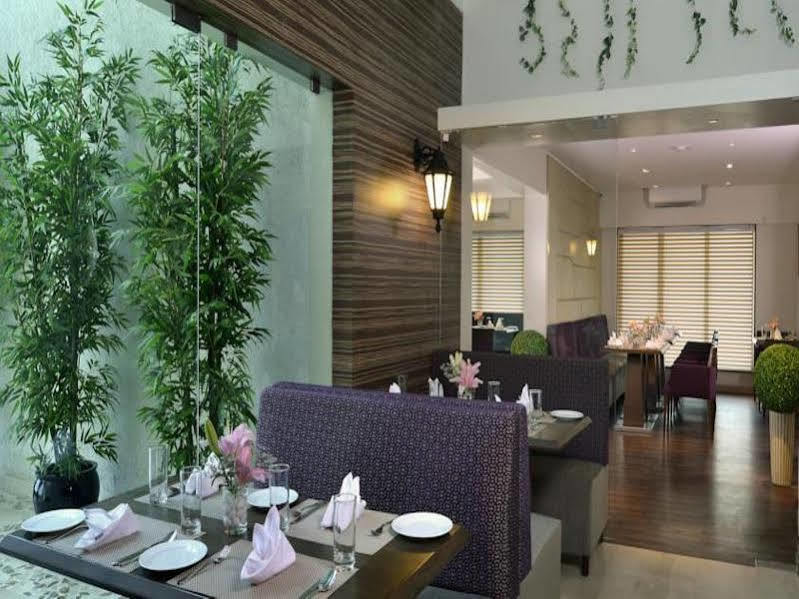 Residency Sarovar Portico Bombay Extérieur photo