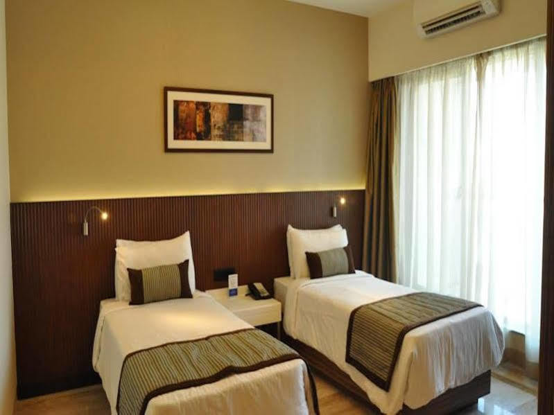 Residency Sarovar Portico Bombay Extérieur photo